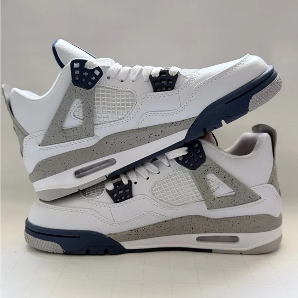 Jordan Men's White, Gray & Navy Retro Sneakers - Picture 5 of 6